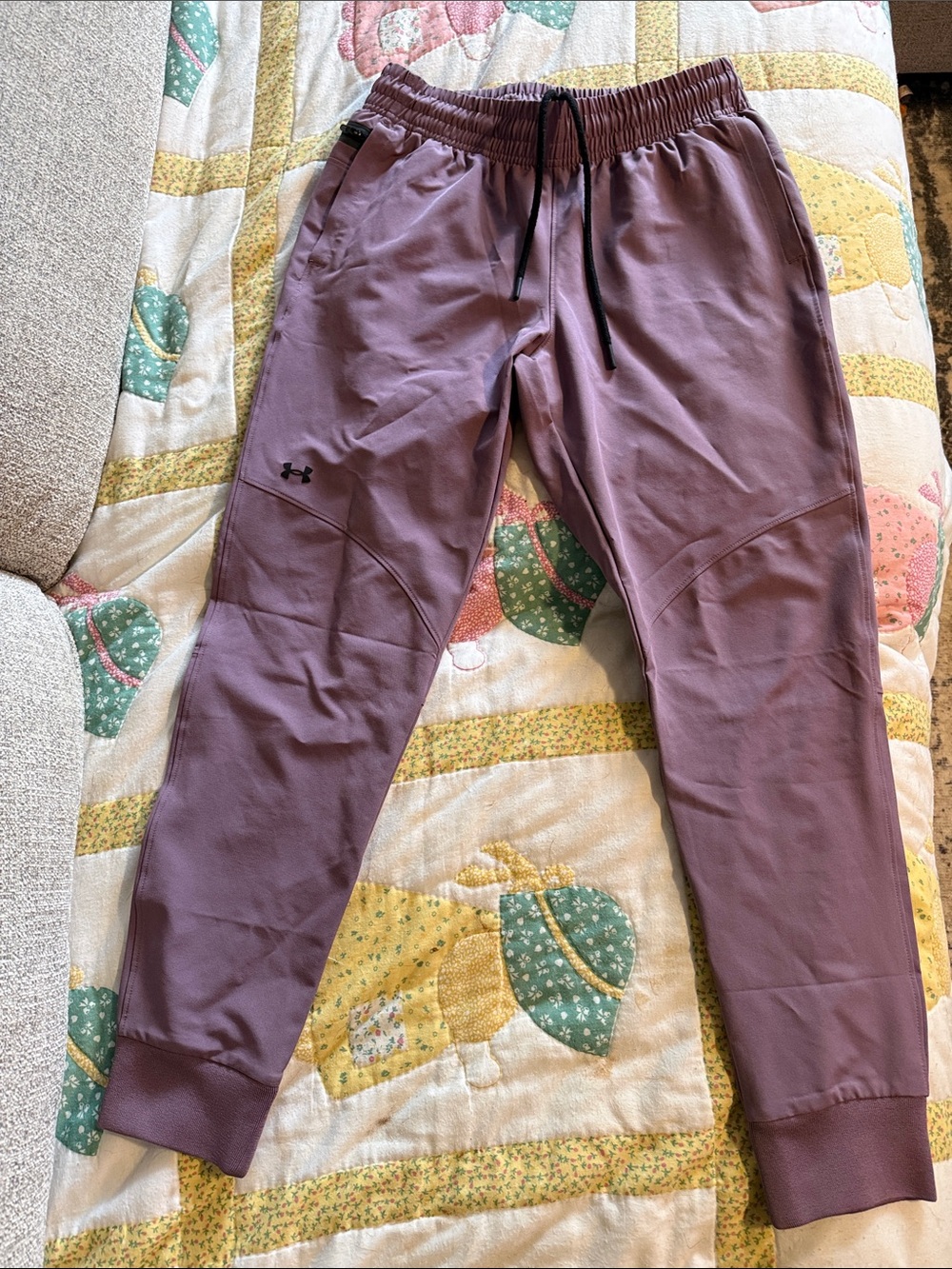 Under Armour women’s Lilac Performance Joggers